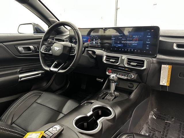 2025 Ford Mustang GT Premium photo 14