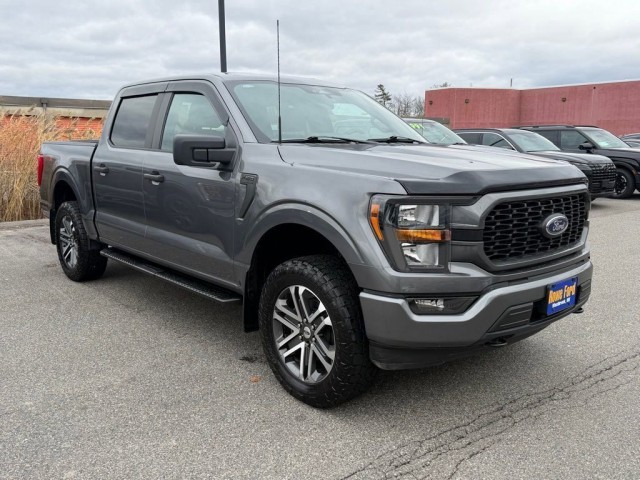 2023 Ford F-150 XL's photo