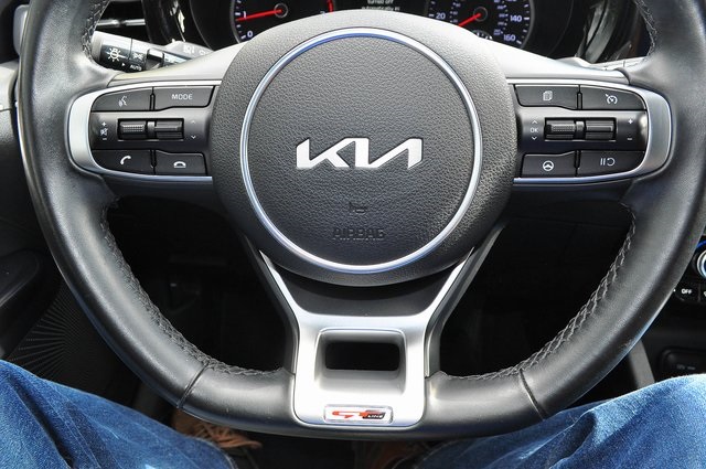 2022 Kia K5 GT-Line photo 28