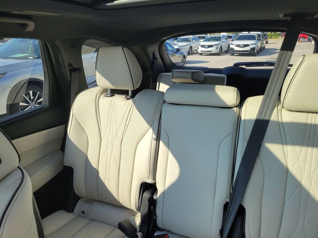 2026 Acura MDX SH-AWD A-Spec Advance photo 2