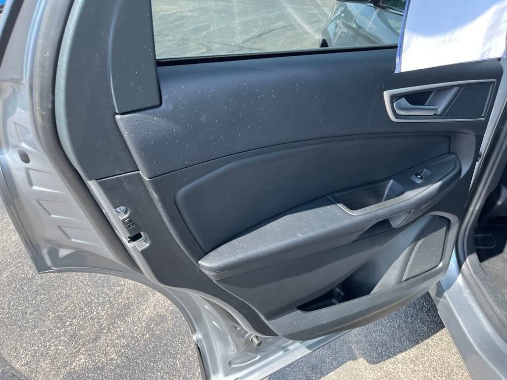 2024 Ford Edge SEL photo 18