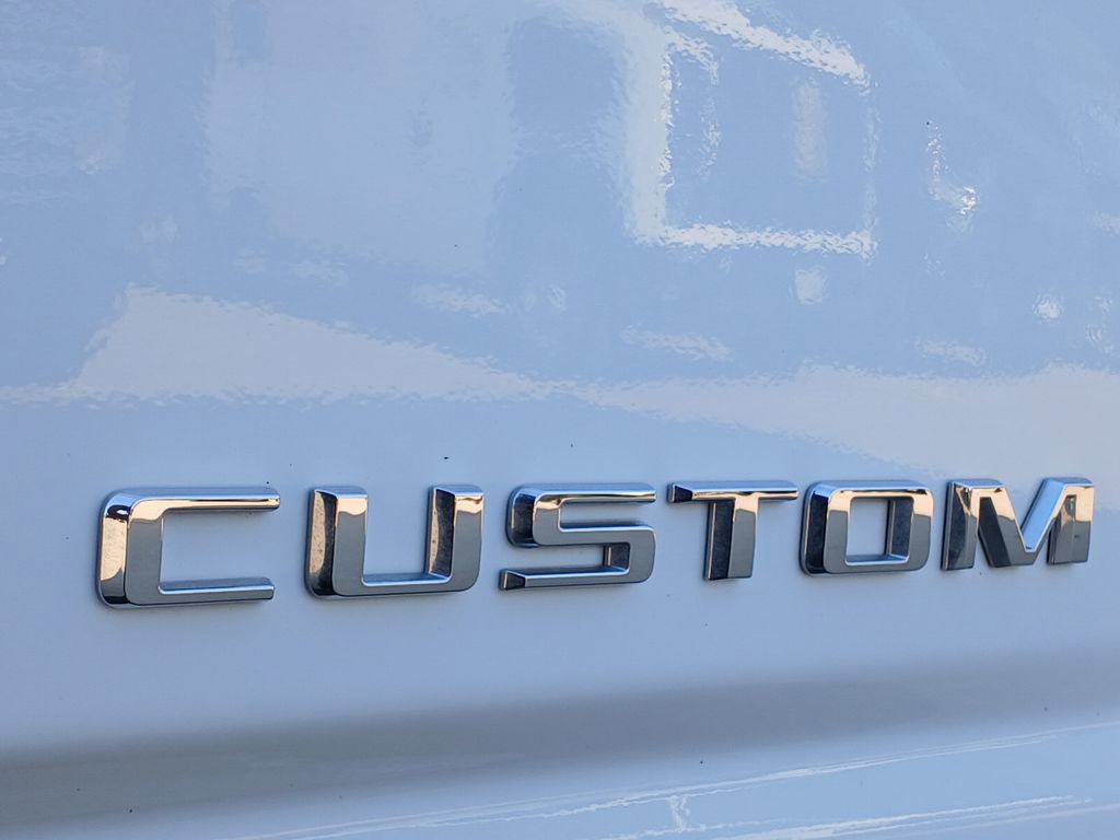 2024 Chevrolet Silverado 2500HD Custom photo 18