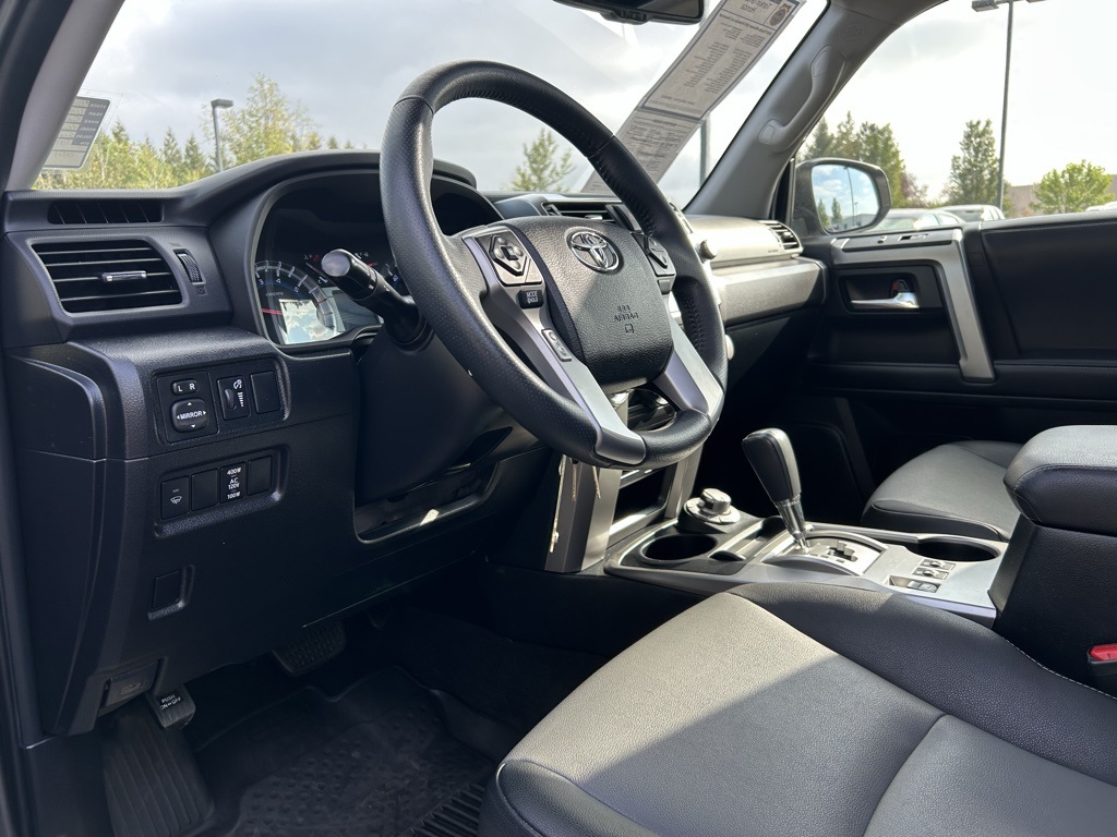 2019 Toyota 4Runner SR5 Premium photo 11