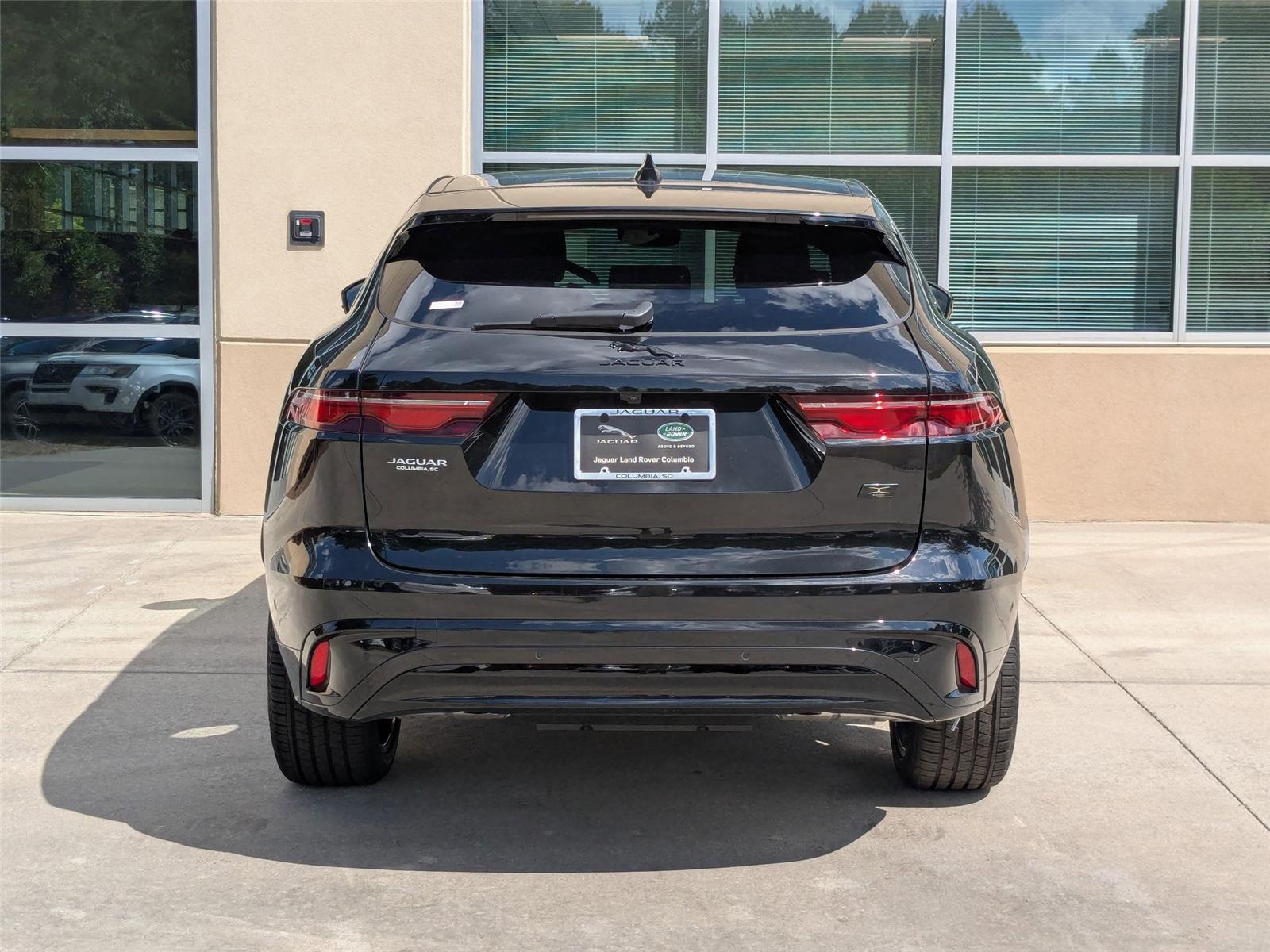2026 Jaguar F-PACE P250 R-Dynamic S photo 3
