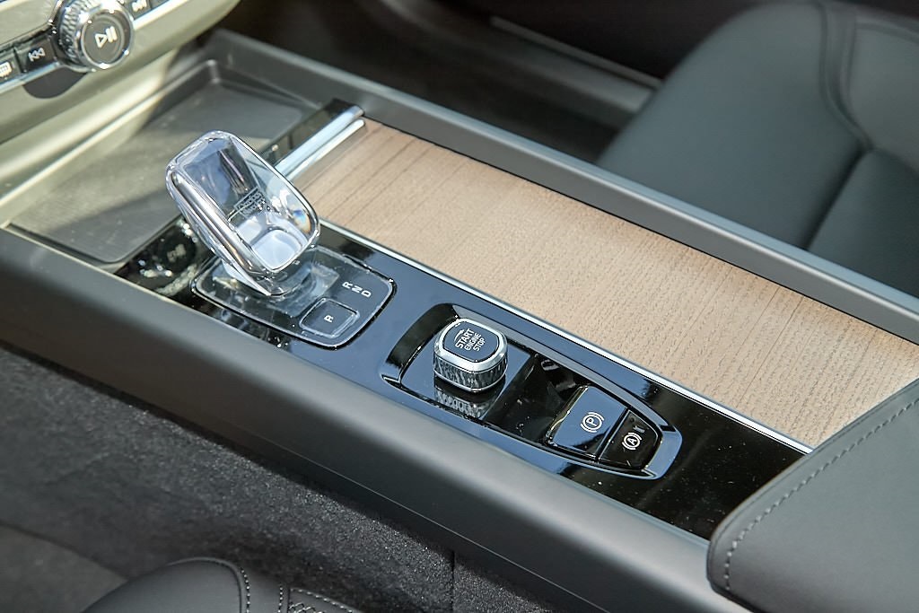 2026 VOLVO XC60 - Image 14