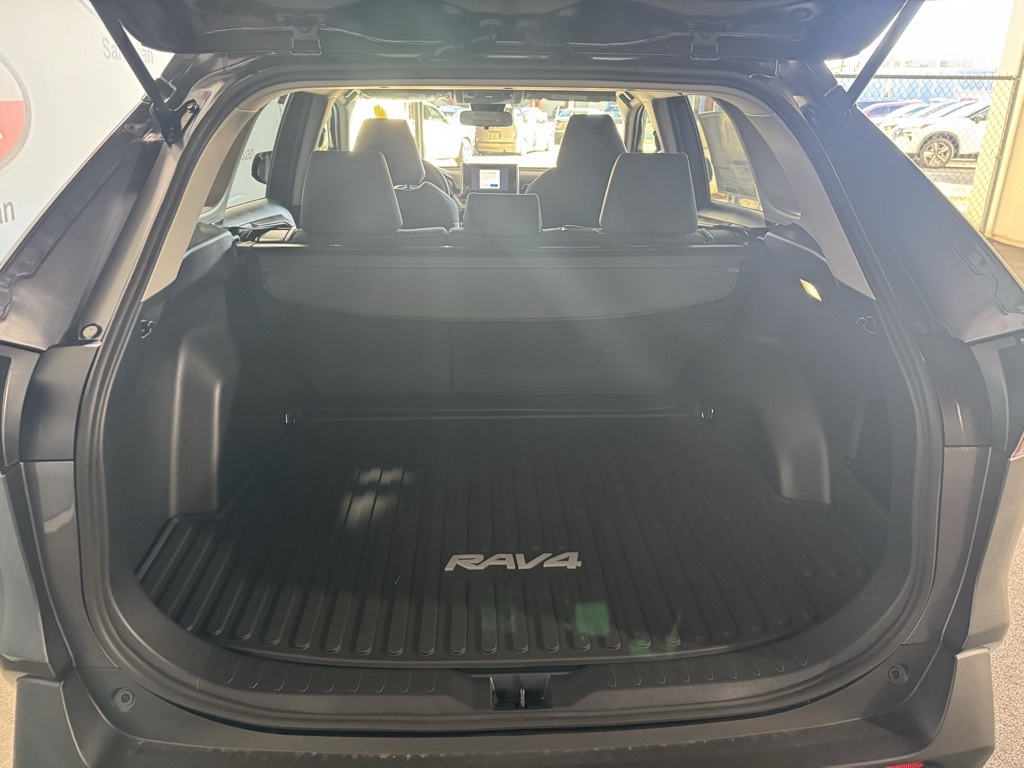 2025 Toyota RAV4 LE photo 14