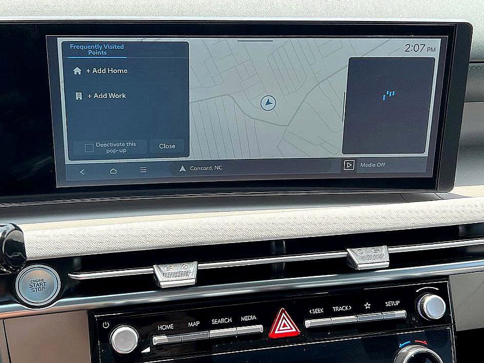 2025 Hyundai Tucson Limited photo 9