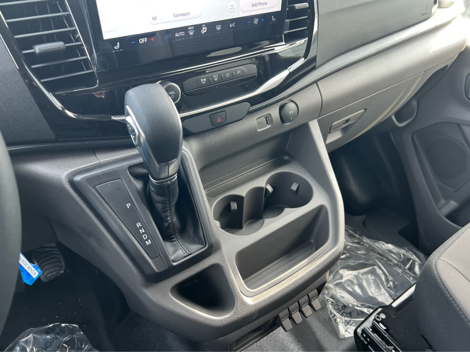 2024 Ford Transit Passenger Van XLT - Photo 33