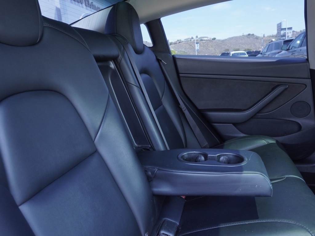 2022 Tesla Model 3 Long Range photo 19