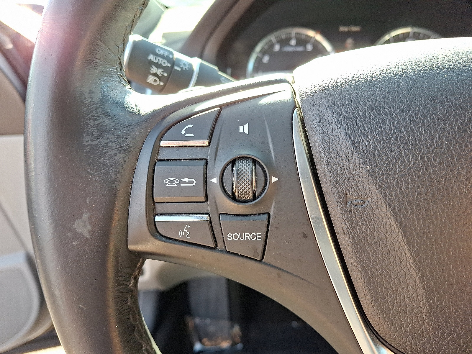 2016 Acura TLX Technology photo 21
