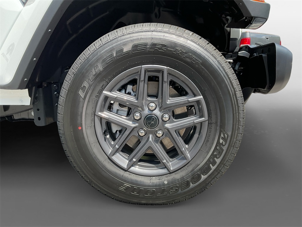 2025 Jeep Gladiator Sport S photo 8