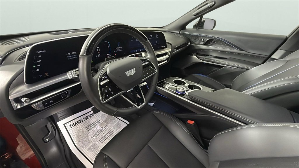 2024 Cadillac Lyriq Luxury photo 18