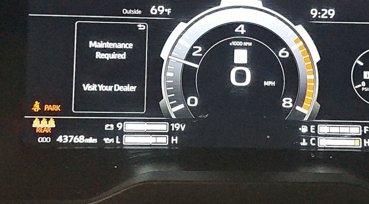 2024 Toyota Tundra Platinum CrewMax photo 5