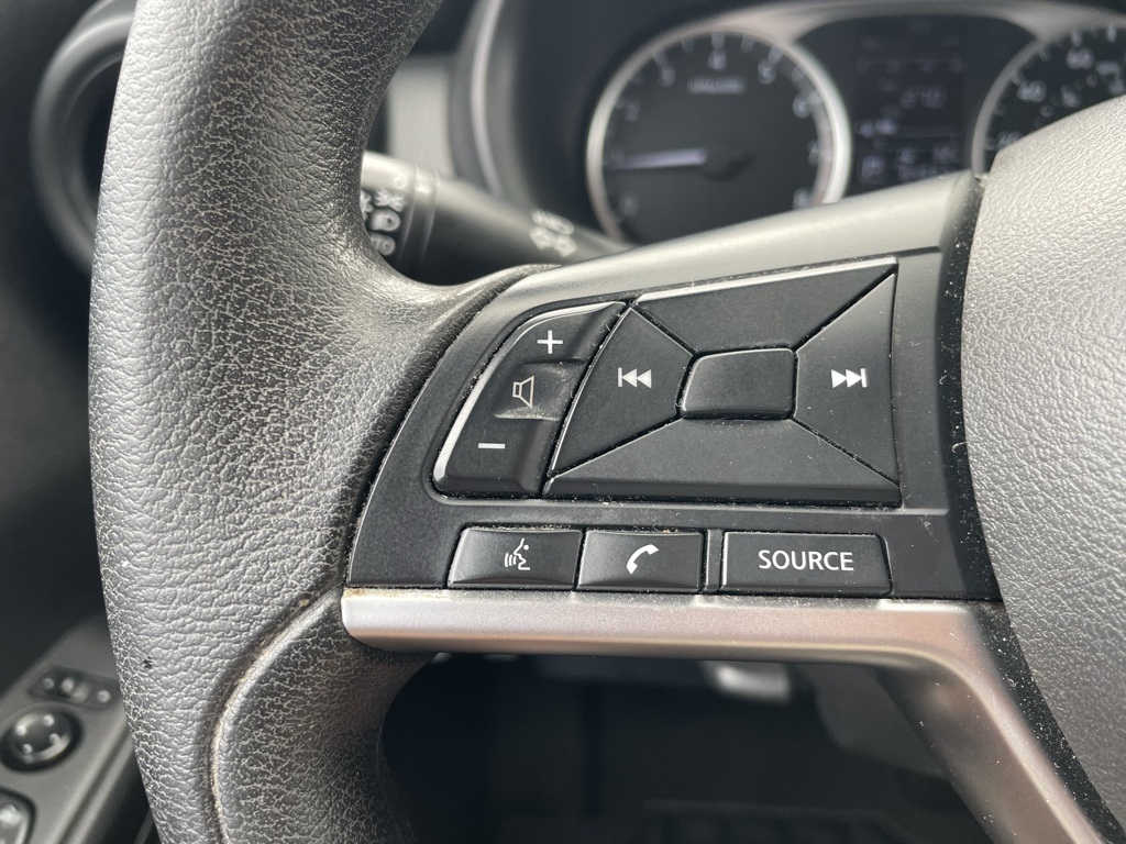 2022 Nissan Kicks S photo 9