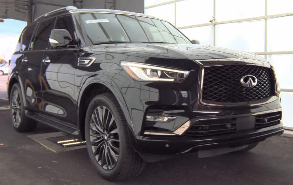 2024 INFINITI QX80 Sensory 4WD's photo
