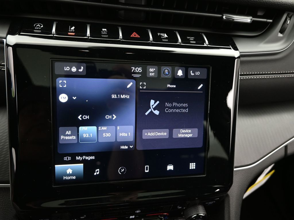 2025 Jeep Grand Cherokee Laredo X photo 15