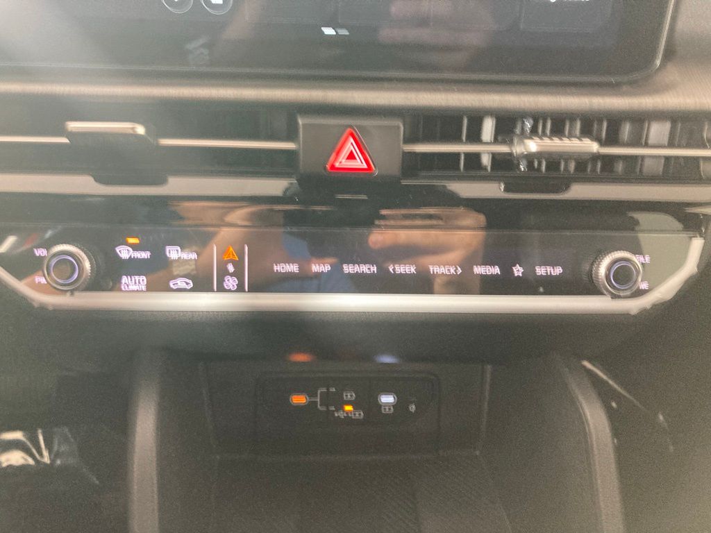 2026 Kia Sportage X-Line photo 3