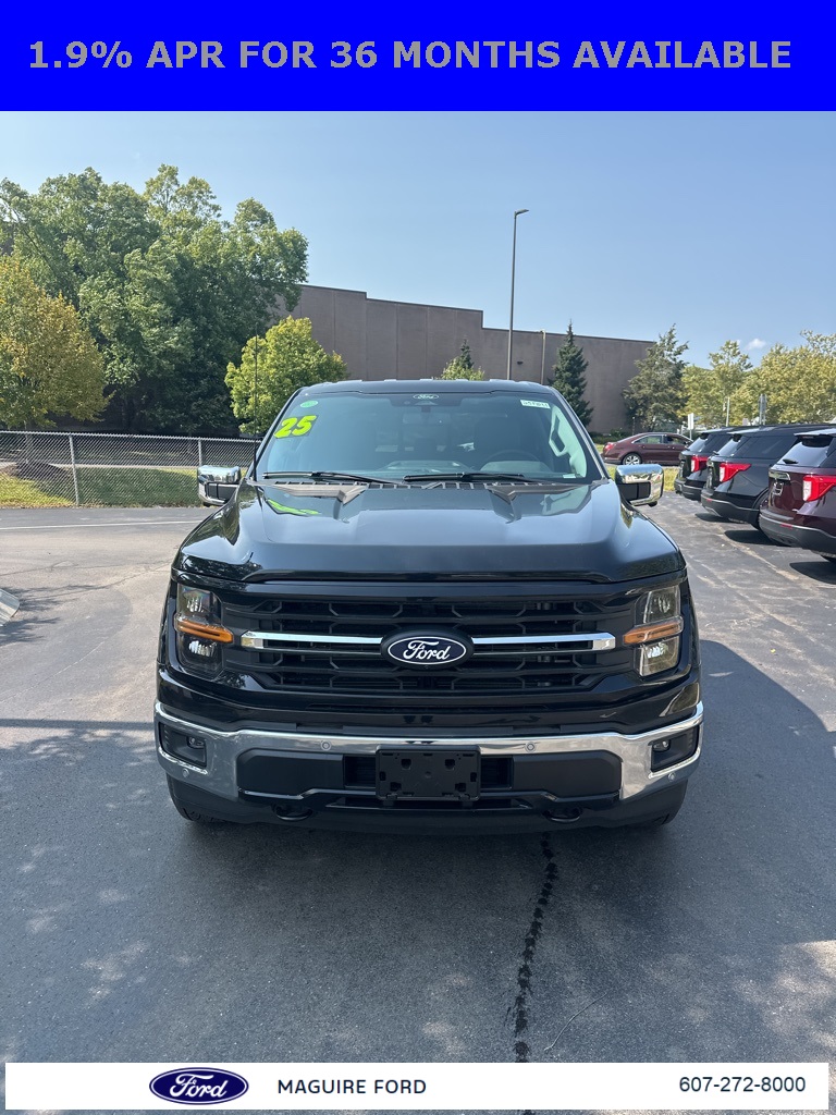 2025 Ford F-150 XLT photo 2