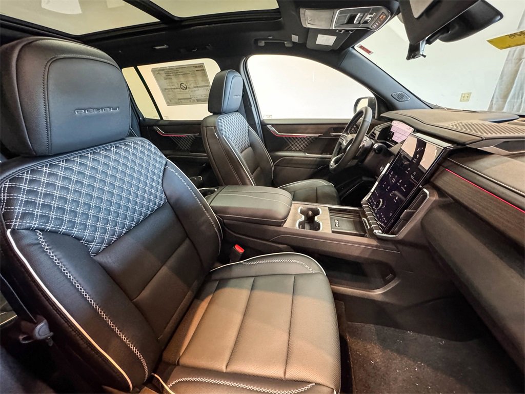 2026 Gmc Acadia Denali photo 18