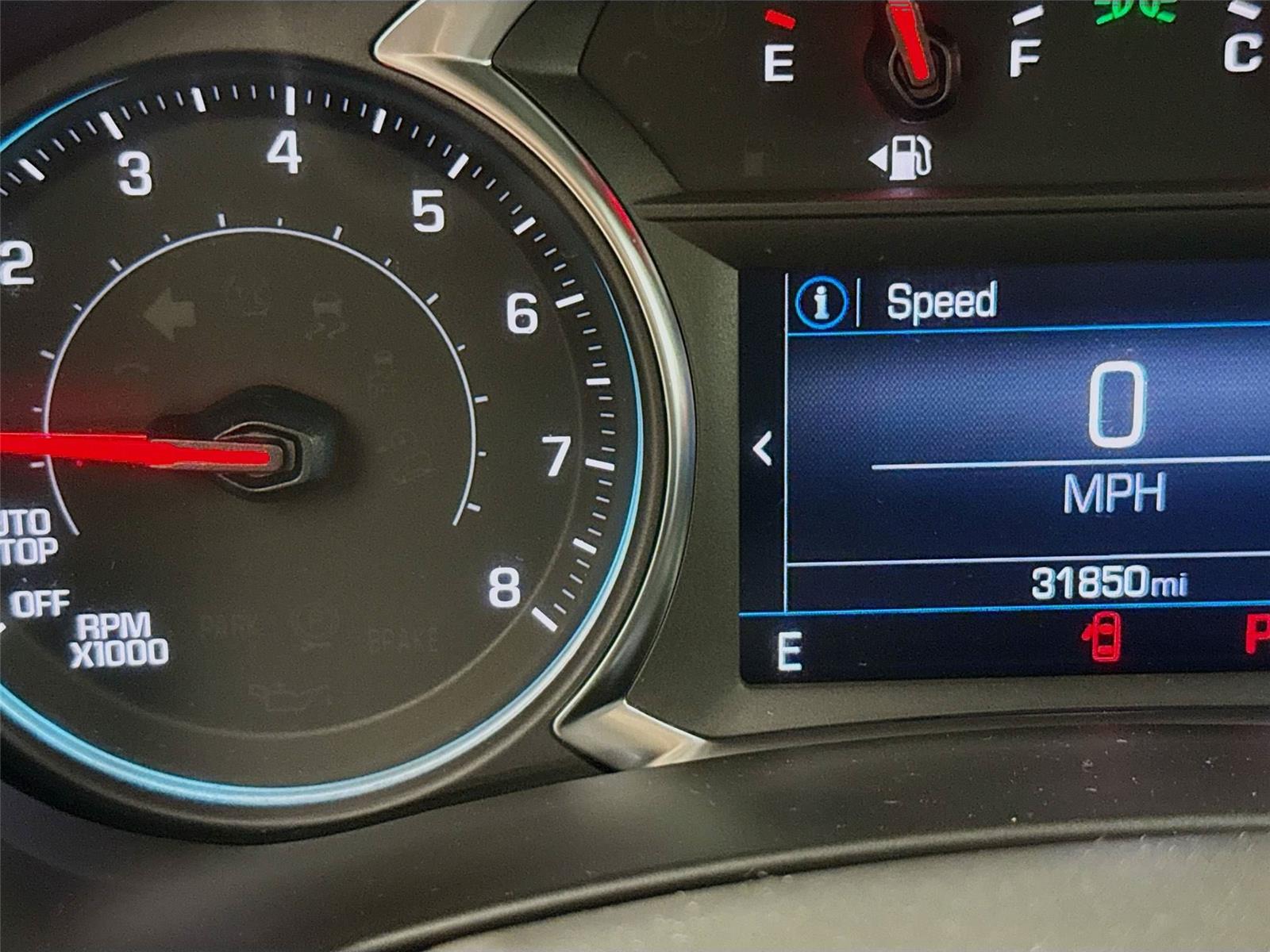 2024 Chevrolet Equinox LT photo 2