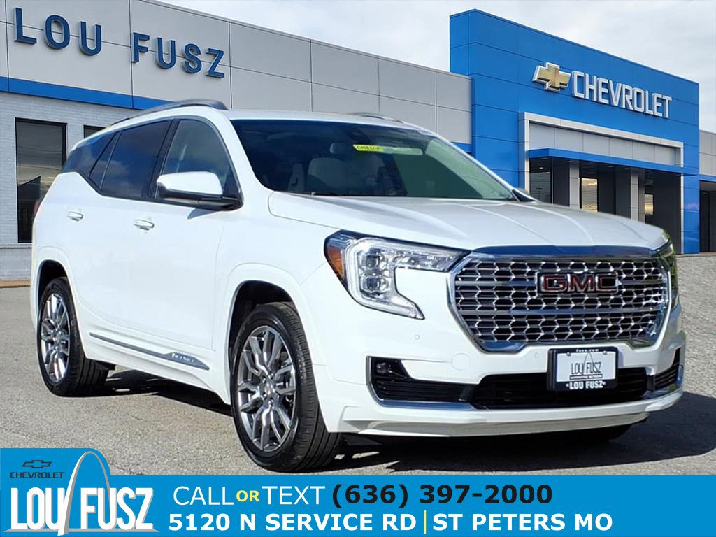 2023 GMC Terrain Denali's photo
