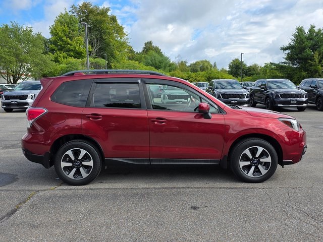 2017 Subaru Forester 2.5i Premium photo 7