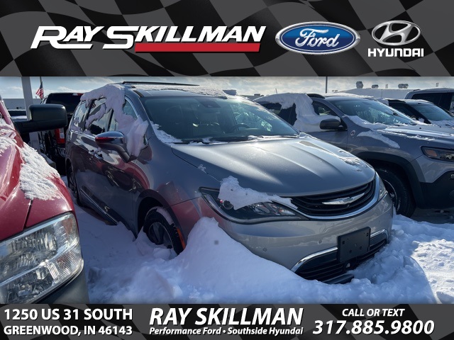 2017 Chrysler Pacifica Hybrid Platinum