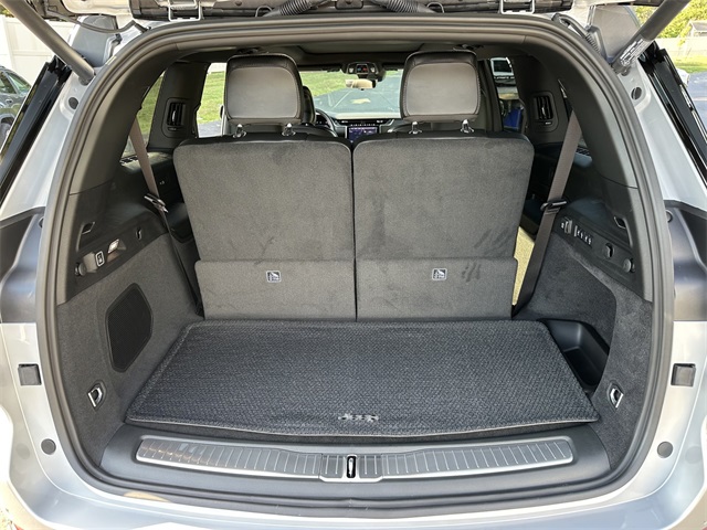 2025 Jeep Grand Cherokee L Summit photo 9