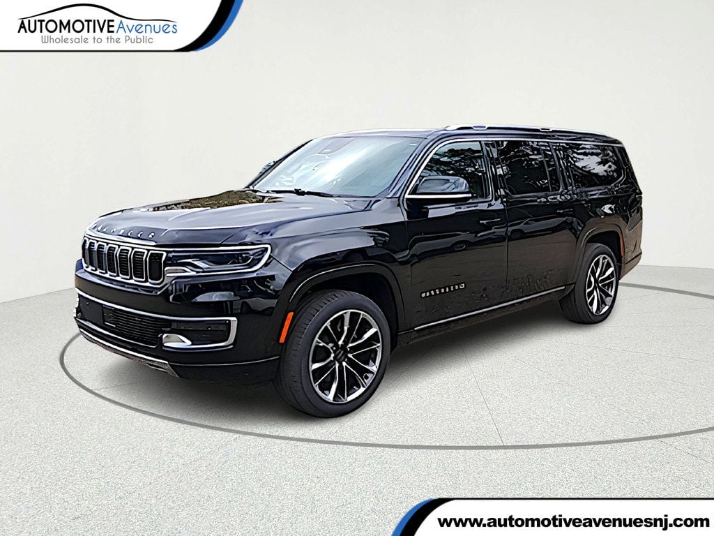 2023 Jeep Wagoneer L Series III's photo