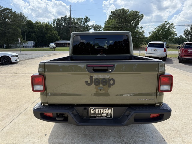 2025 Jeep Gladiator Sport photo 4