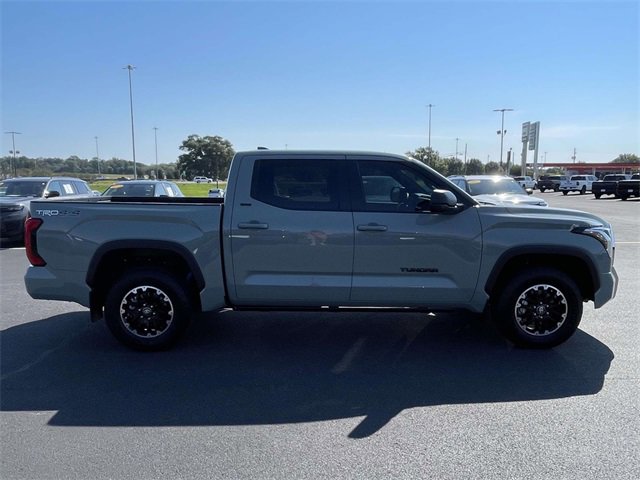 2025 Toyota Tundra SR5 photo 2