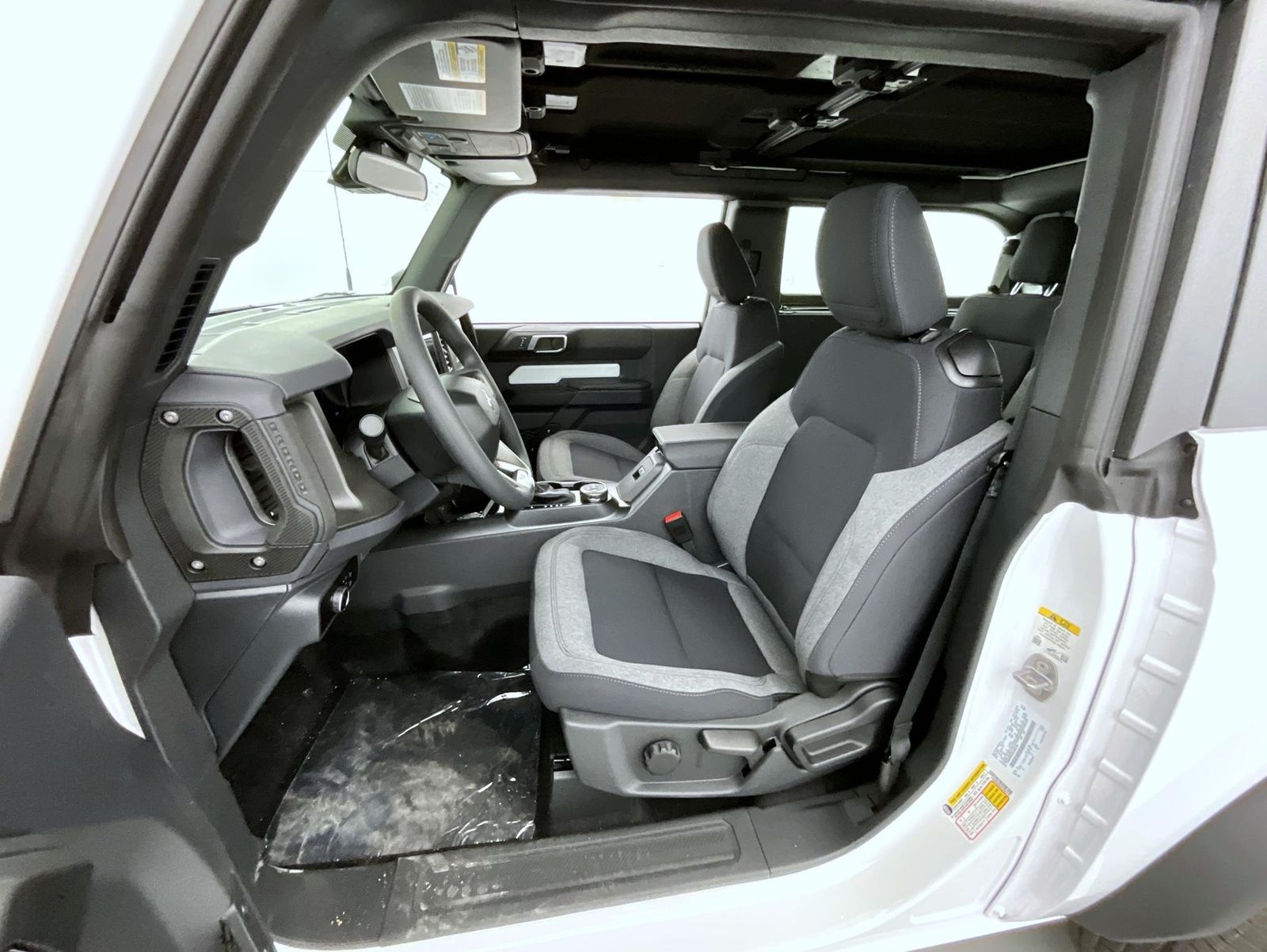 2025 Ford Bronco Base photo 10