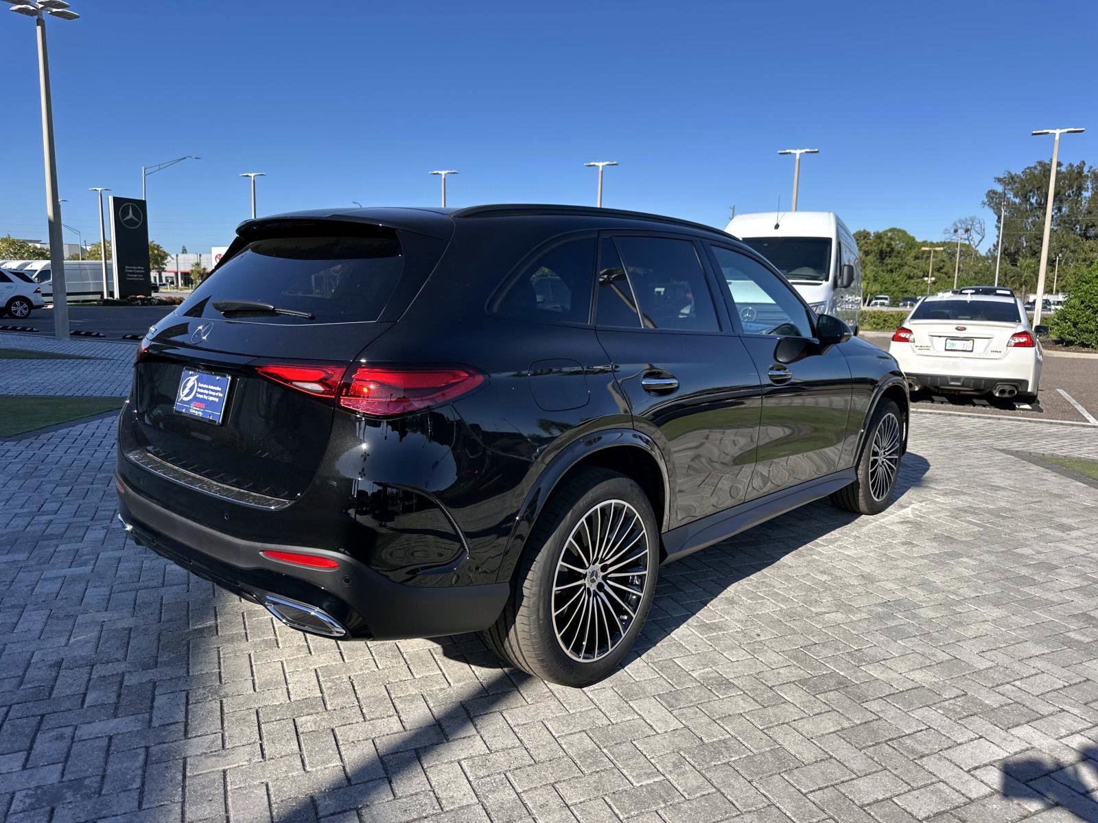 2026 Mercedes Benz GLC 300 photo 4