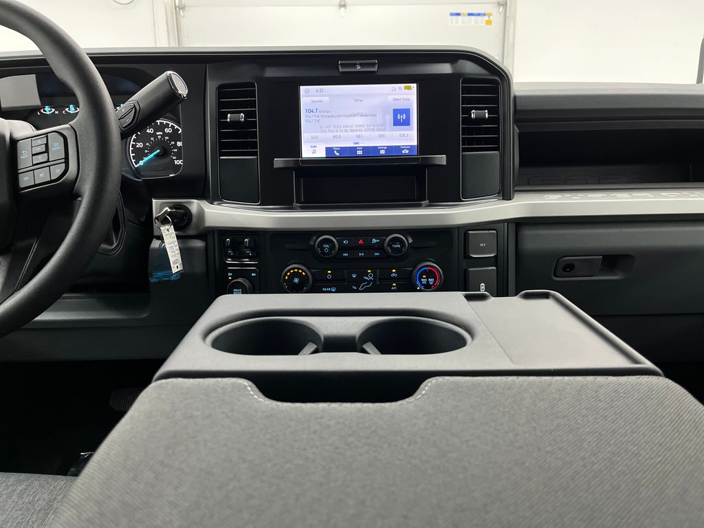 2026 Ford F-250 photo 17