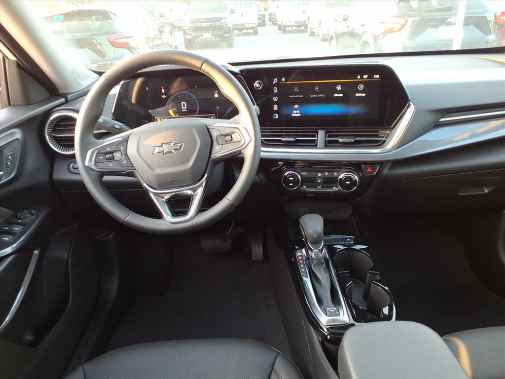 2025 Chevrolet Trax ACTIV photo 8