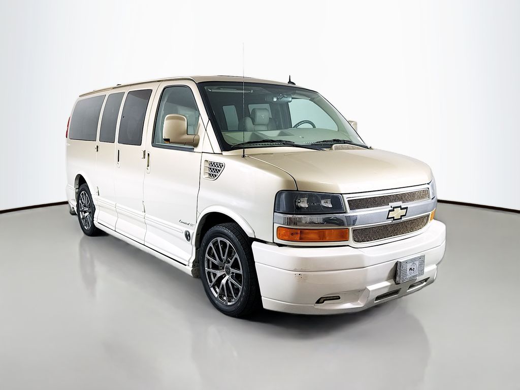 2012 Chevrolet Express G1500's photo