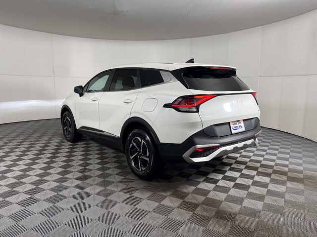 2023 Kia Sportage Hybrid LX photo 4