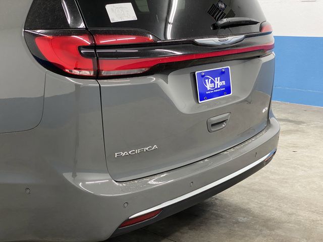 2025 Chrysler Pacifica photo 37