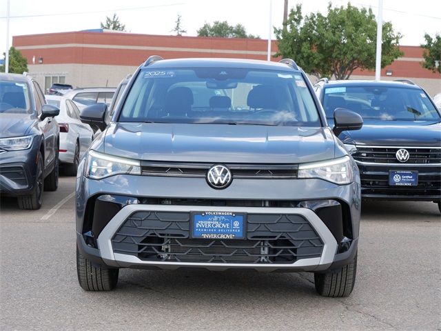 Certified 2025 Volkswagen Taos S with VIN 3VV8C7B24SM009660 for sale in Inver Grove Heights, Minnesota