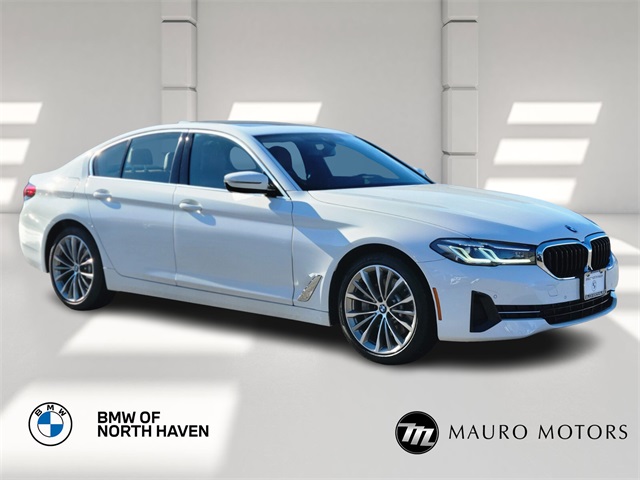 2022 BMW 5 Series 530i's photo