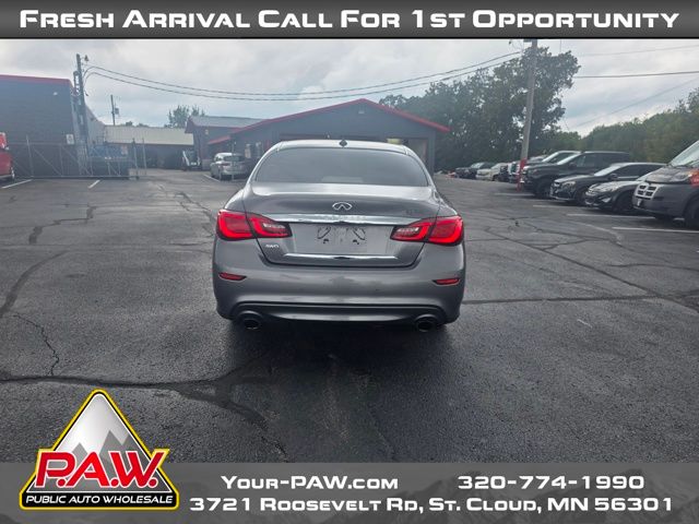 2015 Infiniti Q70L photo 6