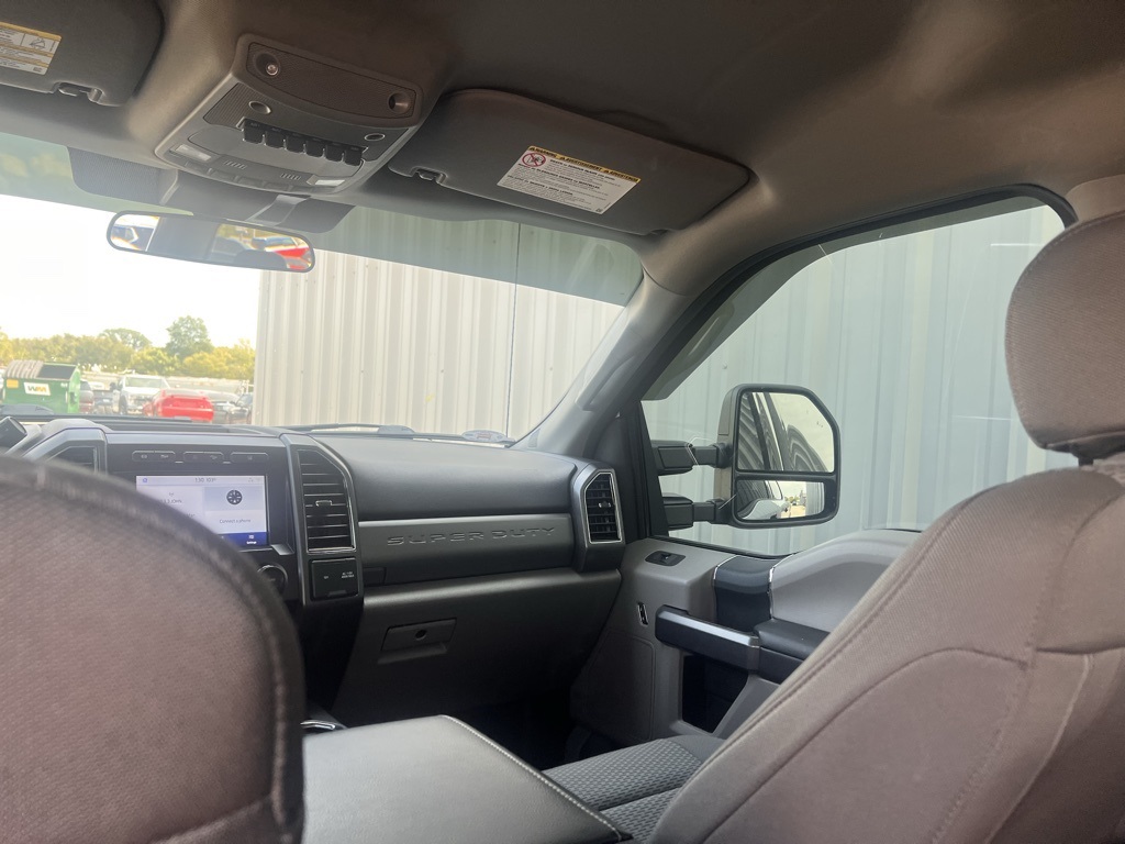 2020 Ford F-250 XLT photo 18