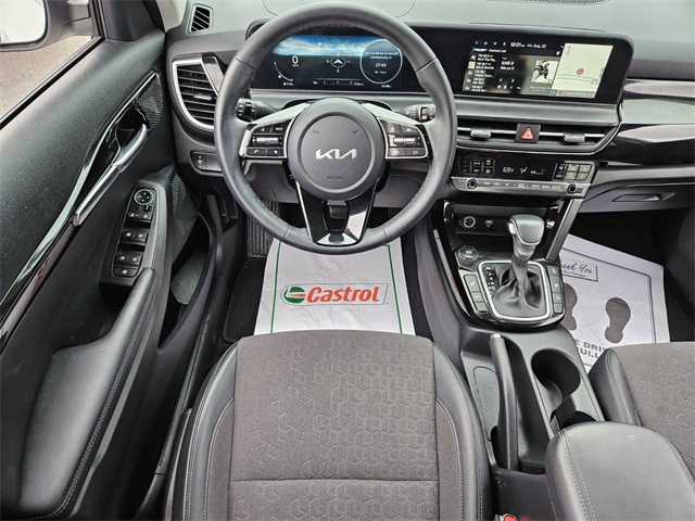 2024 Kia Seltos S photo 10