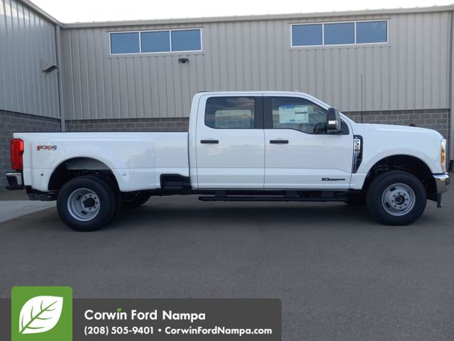 2026 Ford F-350 photo 2