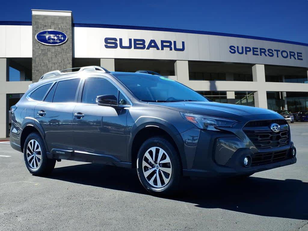 2024 Subaru Outback Premium's photo