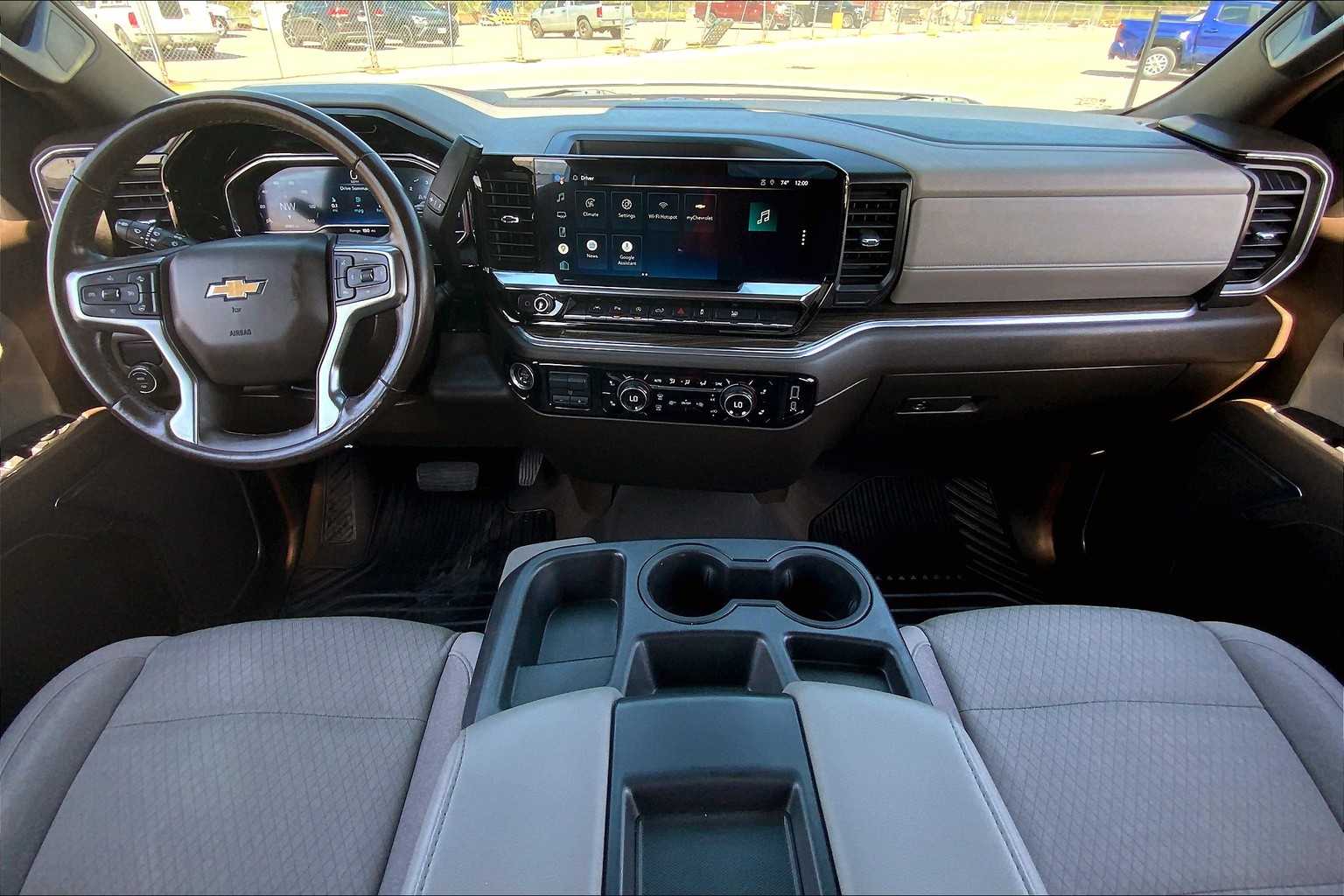 2022 Chevrolet Silverado 1500 LT photo 14