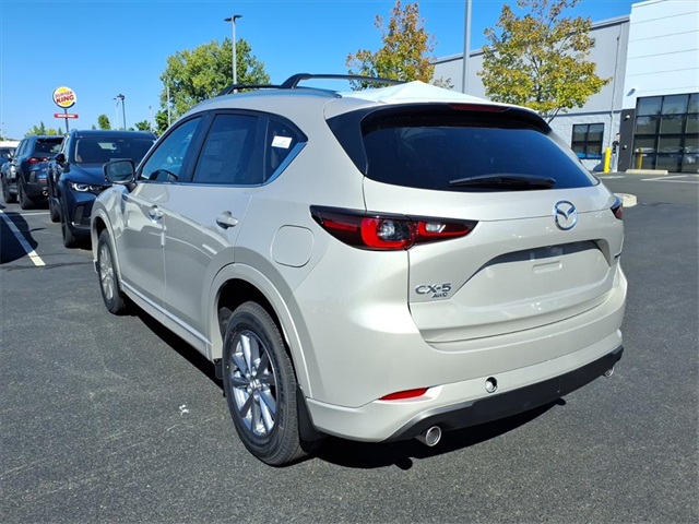 2025 Mazda CX-5 2.5 S Preferred photo 3