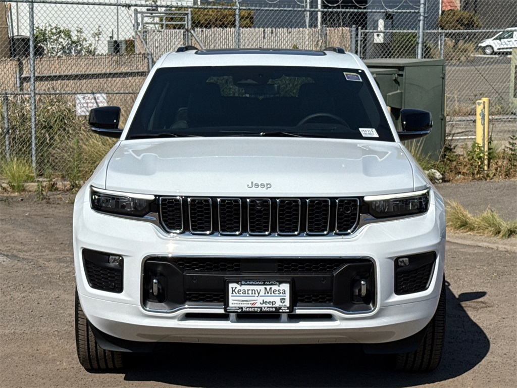 2025 Jeep Grand Cherokee Overland photo 5