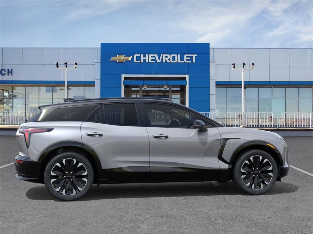 2026 Chevrolet Blazer EV RS photo 3