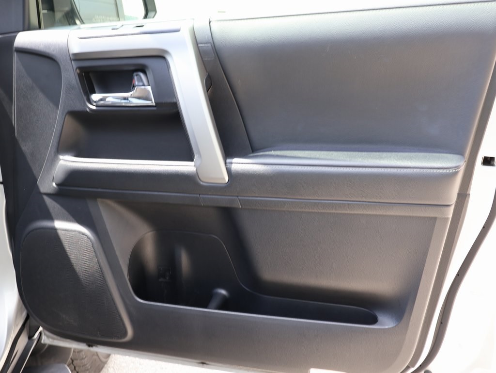 2024 Toyota 4Runner SR5 Premium photo 8